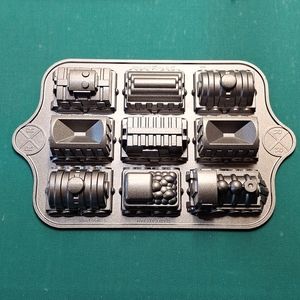 Mint condition Nordic Ware train engine cake pan caboose